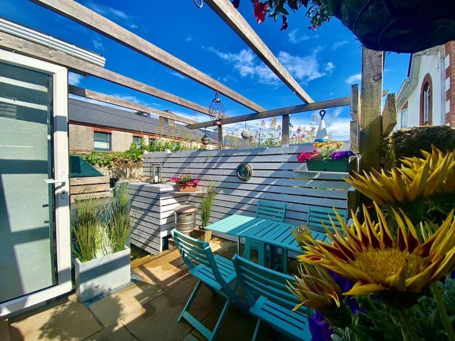 גלוואיי Cosy Retreat In The City Centre מראה חיצוני תמונה