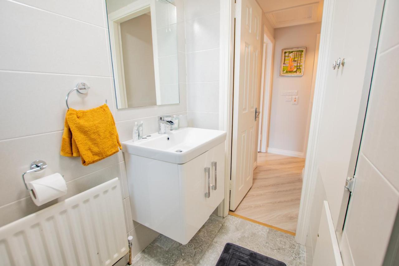 גלוואיי Cosy Retreat In The City Centre מראה חיצוני תמונה