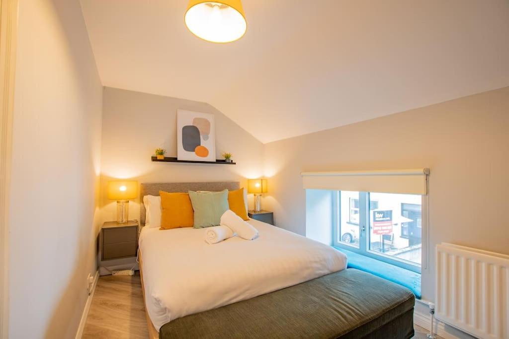 גלוואיי Cosy Retreat In The City Centre מראה חיצוני תמונה