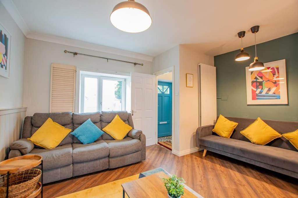 גלוואיי Cosy Retreat In The City Centre מראה חיצוני תמונה